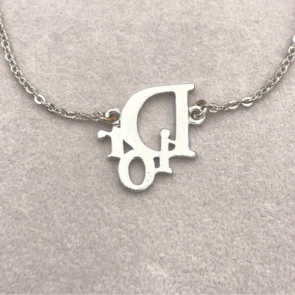 Auth Christian Dior CD Logo Pink
Rhinestones SV Bracelet - Picture 7 of 11